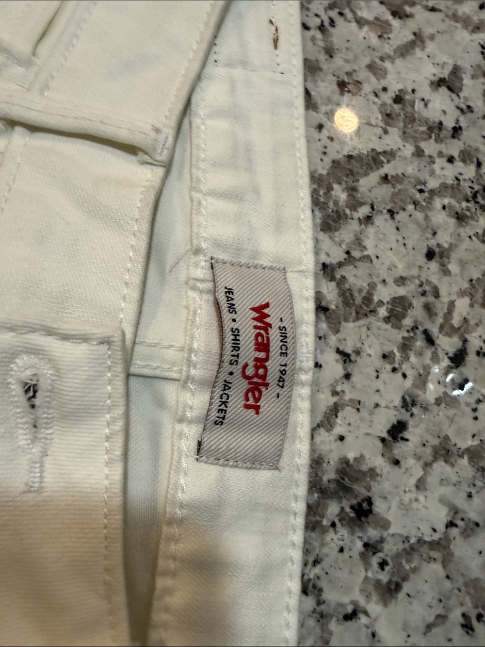 Wrangler Off-White Denim Jeans with Red Logo Tag
